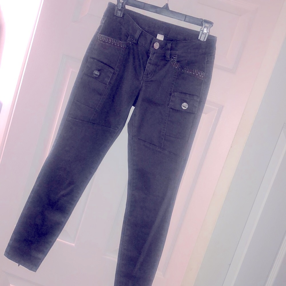 Cache Jeans - Picture 3 of 8